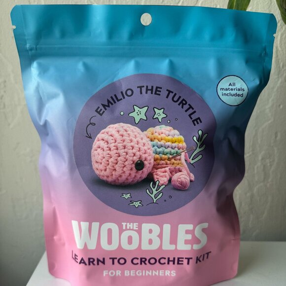 *Limited Quantity* The Woobles Original Pastel Emilio the Turtle Crochet Kit - Picture 1 of 2